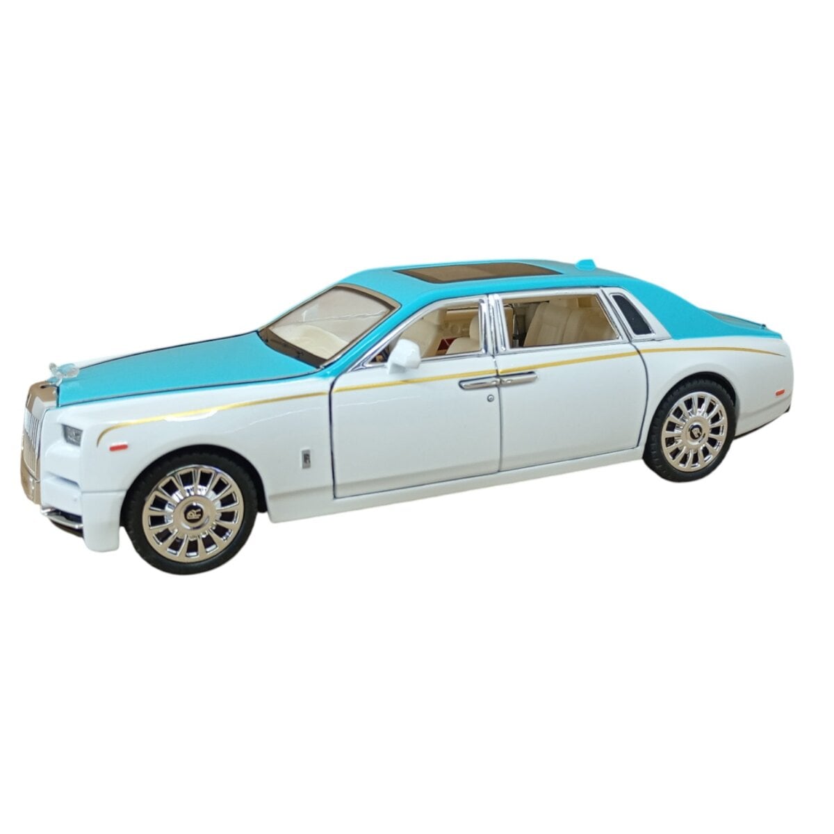 1:24 scale die-cast luxury car toy, realistic sound and light toy car, premium die-cast luxury car, collectible luxury car toy, pull-back luxury car for kids, 1:24 die-cast car for collectors, kids toy pull-back car