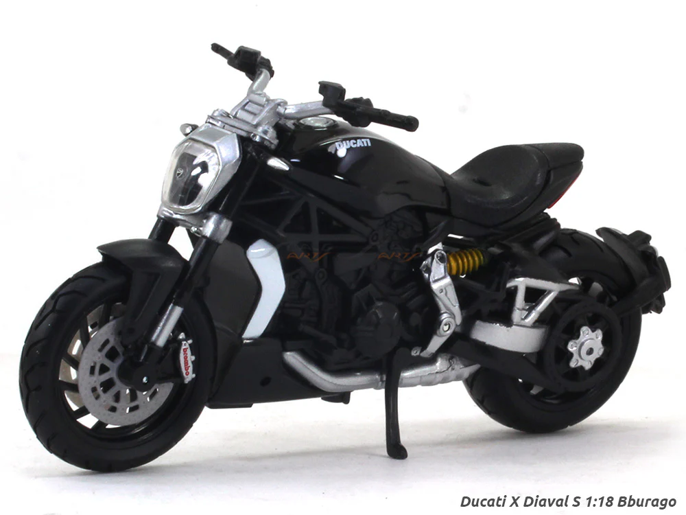 Ducati X Diavel S 1:18 Bburago licensed diecast scale model bike 14+ front view, Ducati X Diavel S 1:18 Bburago licensed diecast scale model bike 14+ side angle, Ducati X Diavel S 1:18 Bburago licensed diecast scale model bike 14+ collectible display, Ducati X Diavel S 1:18 Bburago licensed diecast scale model bike 14+ detailed design
